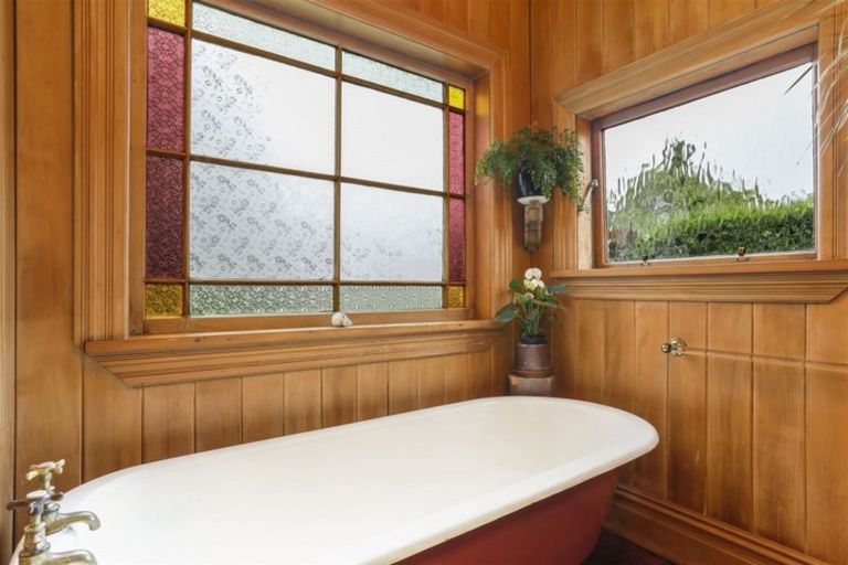 Photo of property in 41 Taupaki Road, Taupaki, Henderson, 0782