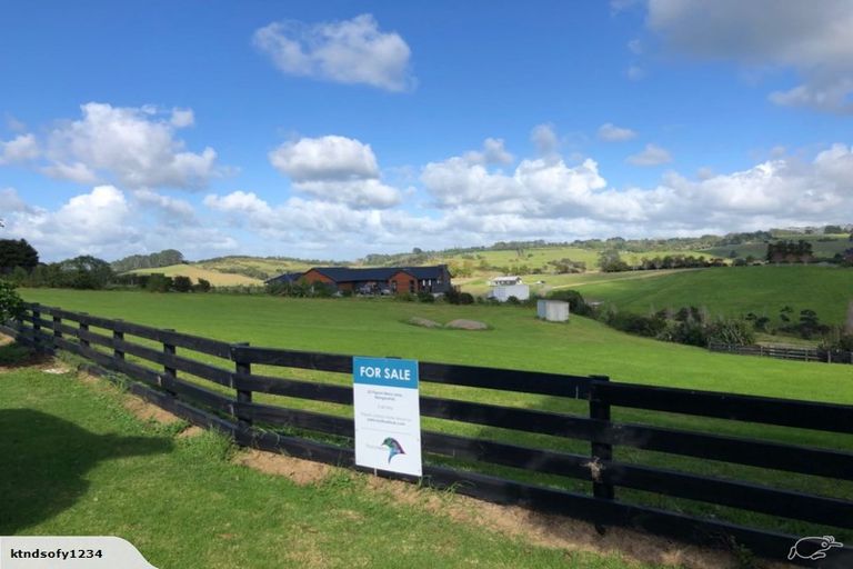 Photo of property in 22 Pigeon Berry Lane, Mangawhai, 0573