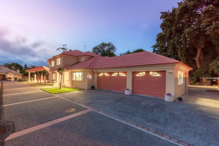 Photo of property in 1 Pastoral Lane, Hokowhitu, Palmerston North, 4410