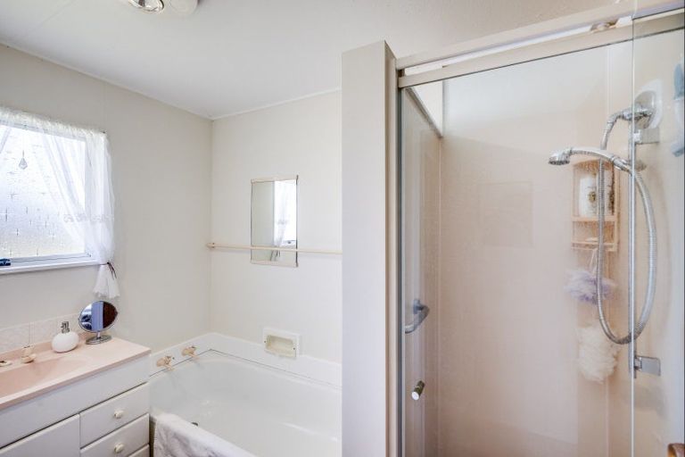 Photo of property in 38 Glamorgan Avenue, Tamatea, Napier, 4112
