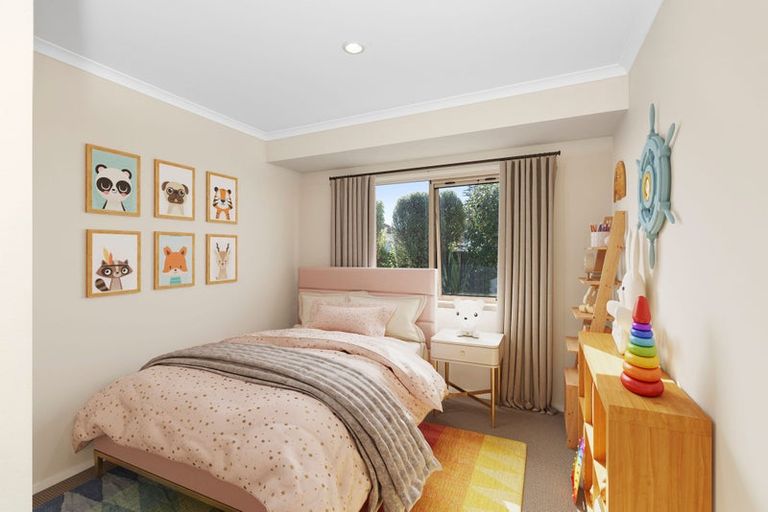 Photo of property in 63 Weraroa Road, Levin, 5510