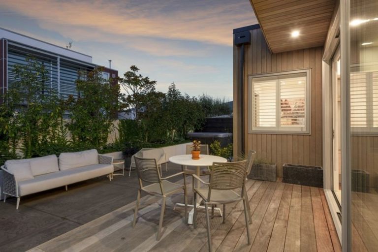 Photo of property in 49b Mcdougall Avenue, St Albans, Christchurch, 8014