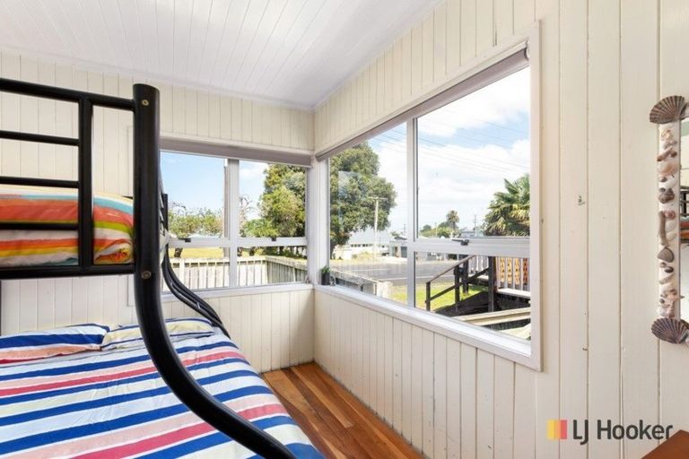 Photo of property in 51 Beach Road, Waihi Beach, 3611