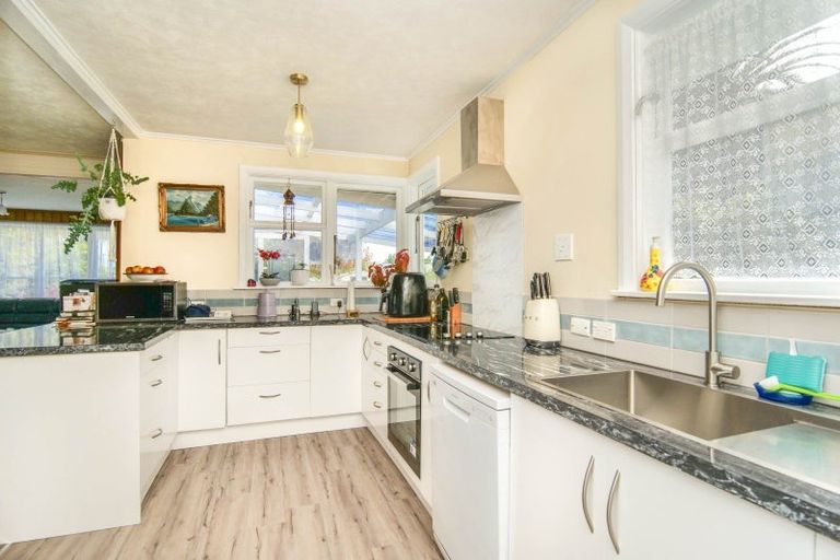 Photo of property in 78 Wakefield Street, Westport, 7825