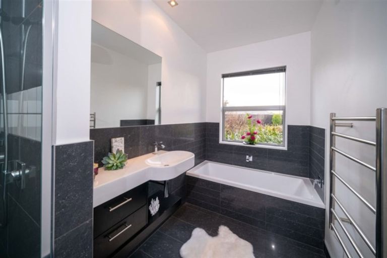 Photo of property in 190 Aberdeen Road, Prebbleton, 7604