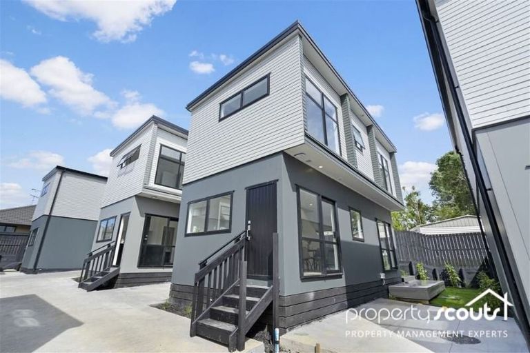 Photo of property in 3/24 Andrew Road, Howick, Auckland, 2010