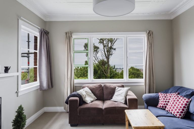 Photo of property in 131 Forfar Street, Clyde Hill, Dunedin, 9011