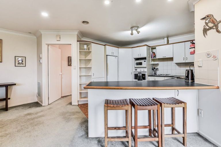 Photo of property in 14 Admiral Crescent, Flagstaff, Hamilton, 3210