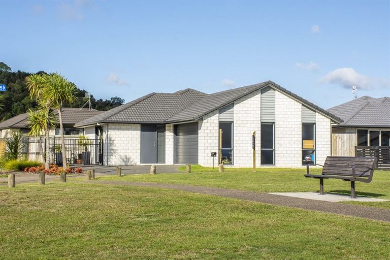 Photo of property in 3 Askew Lane, Pyes Pa, Tauranga, 3112