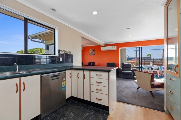 Photo of property in 1238 Papamoa Beach Road, Papamoa Beach, Papamoa, 3118