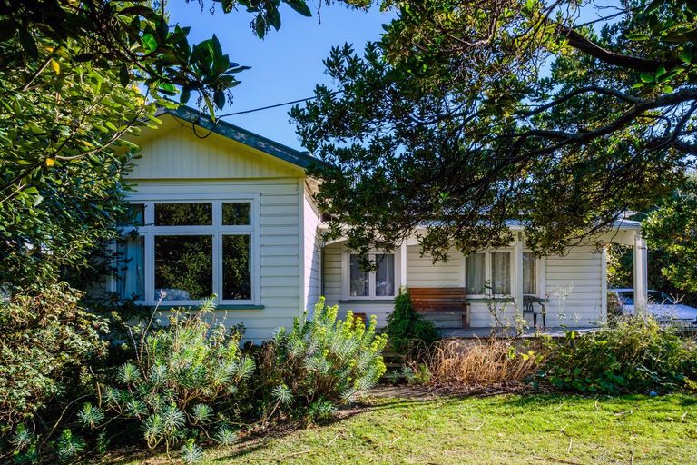 Photo of property in 12 Naylor Street, Waimate, 7924