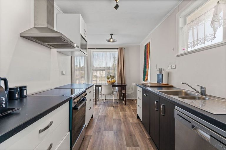 Photo of property in 218 Te Rangitautahanga Road, Turangi, 3334