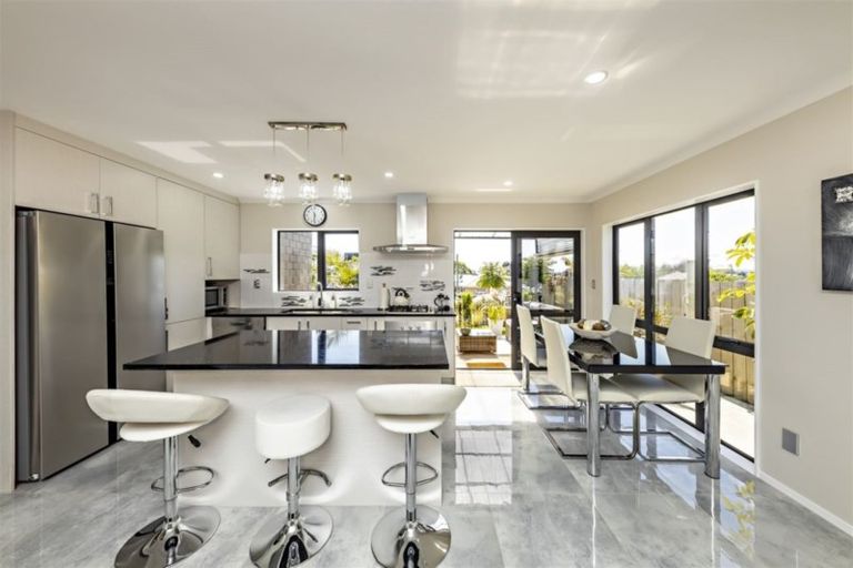 Photo of property in 6 Deepak Lane, Papatoetoe, Auckland, 2025