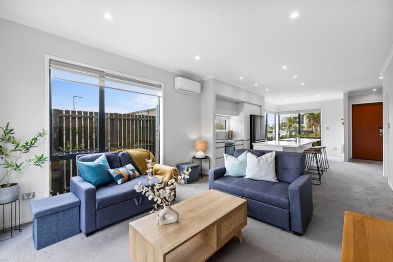 Photo of property in 1/25 Sidney Wallingford Way, Hobsonville, Auckland, 0616