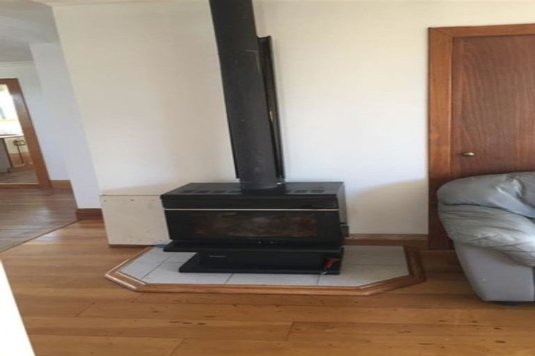 Photo of property in 69 Holloway Street, Carterton, 5713