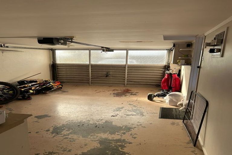 Photo of property in 1/9 Belmere Rise, Farm Cove, Auckland, 2012