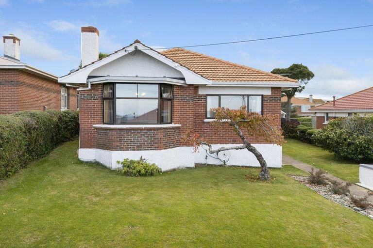 Photo of property in 96 Middleton Road, Kew, Dunedin, 9012