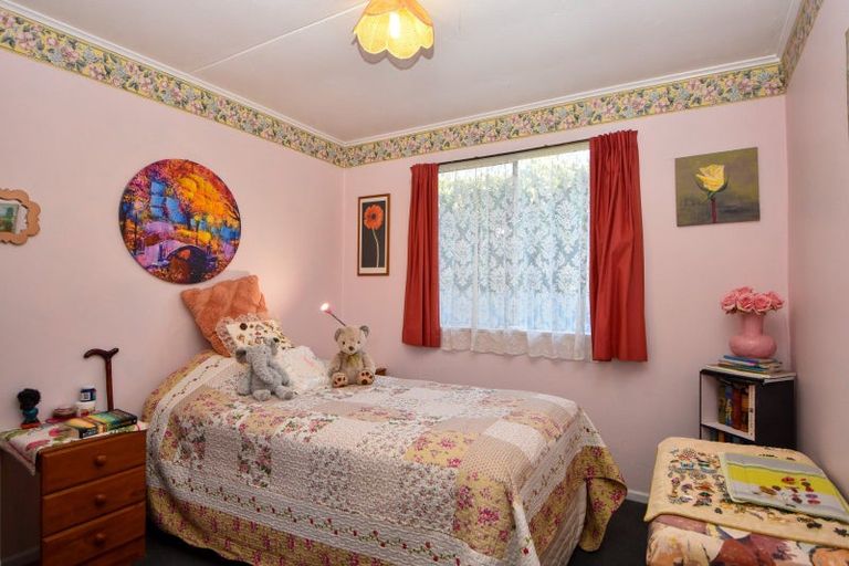 Photo of property in 237a High Street North, Carterton, 5713