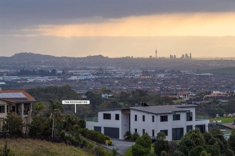 Photo of property in 768 Redoubt Road, Flat Bush, Auckland, 2019