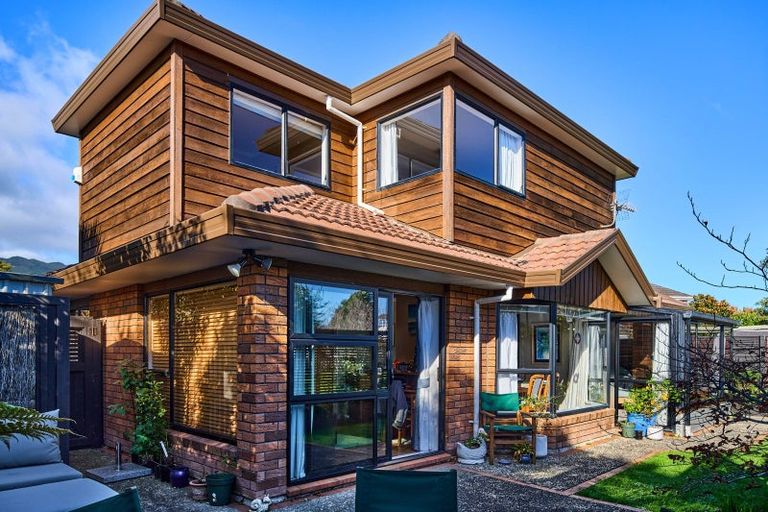 Photo of property in 57 Totara Crescent, Woburn, Lower Hutt, 5011