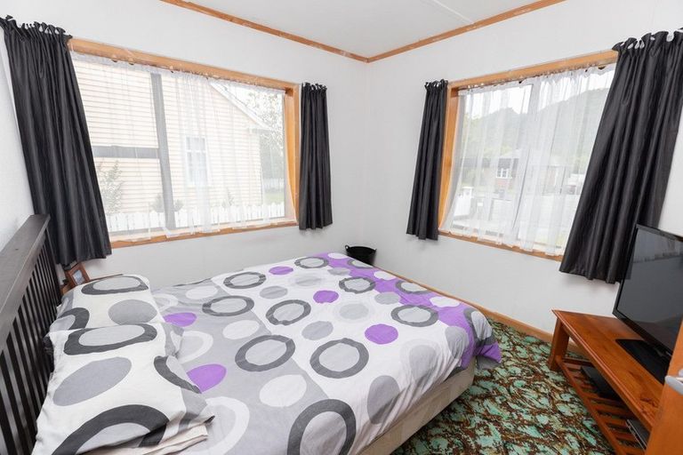 Photo of property in 54 Firth Street, Cobden, Greymouth, 7802