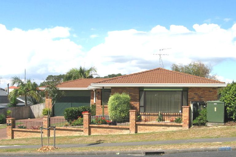 Photo of property in 63 Westpark Drive, West Harbour, Auckland, 0618