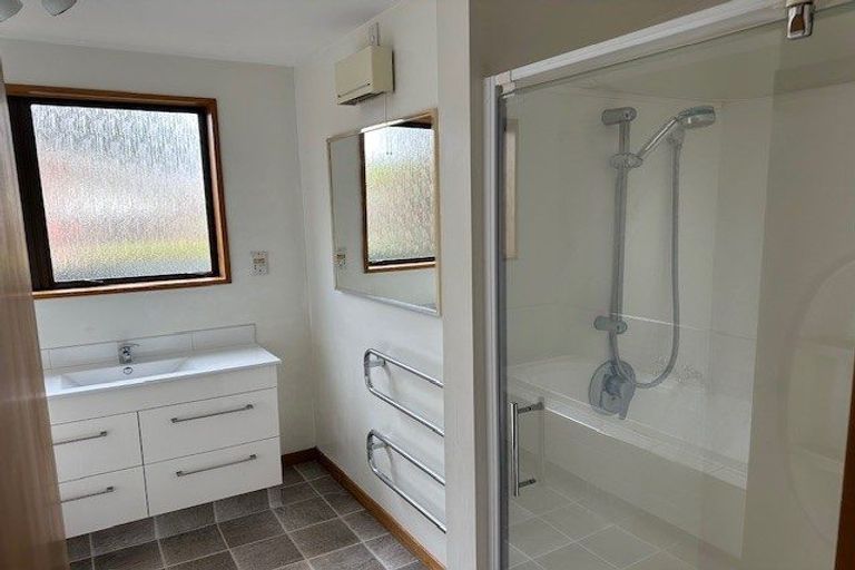 Photo of property in 29a Dunbarton Street, Redwood, Christchurch, 8051