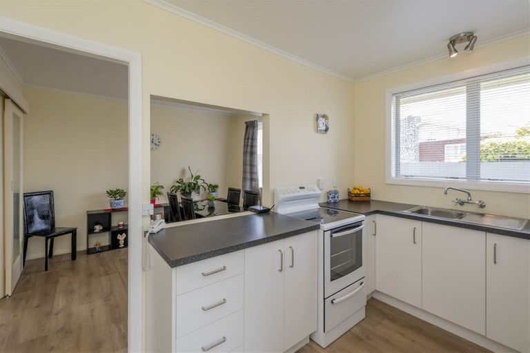 Photo of property in 12 Baden Street, Levin, 5510