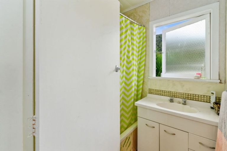 Photo of property in 2 Spencer Street, Western Heights, Rotorua, 3015