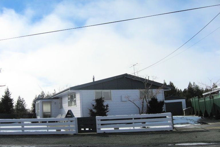Photo of property in 40 Tekapo Drive, Twizel, 7901