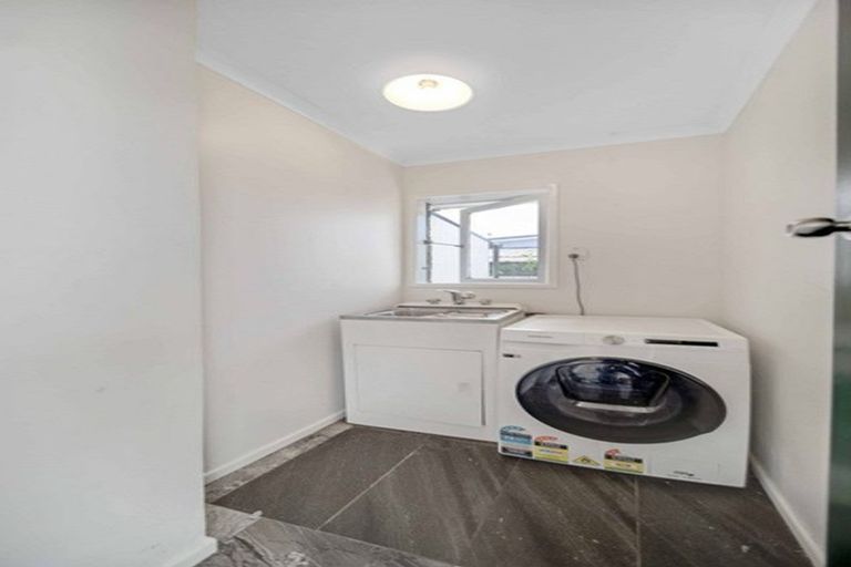 Photo of property in 51 Cargill Street, Papakura, 2110