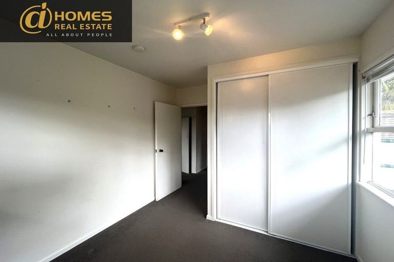 Photo of property in 33 Lynden Avenue, Hillcrest, Auckland, 0627