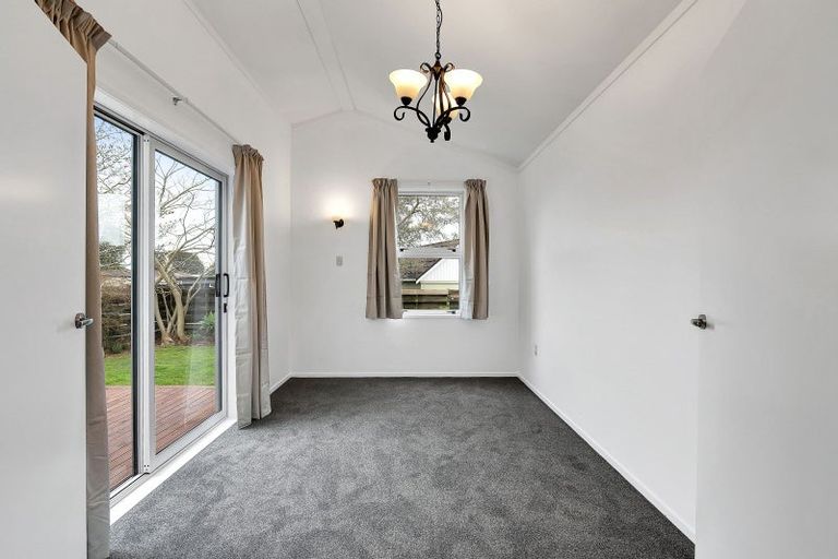 Photo of property in 7 Rennell Street, Frankleigh Park, New Plymouth, 4310