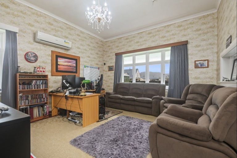 Photo of property in 22 Bowen Street, Woodville, 4920