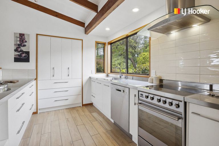 Photo of property in 195 Larnach Road, Waverley, Dunedin, 9013