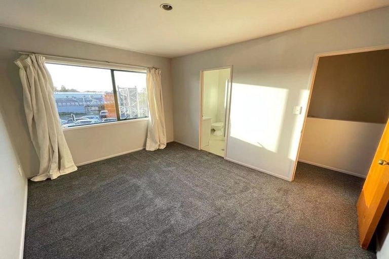 Photo of property in 12/1 Briar Way, New Lynn, Auckland, 0600