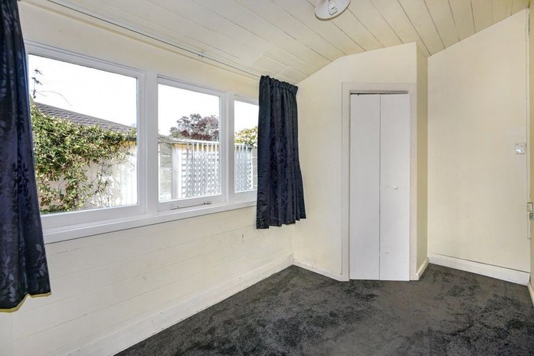 Photo of property in 1/96 Somerfield Street, Somerfield, Christchurch, 8024