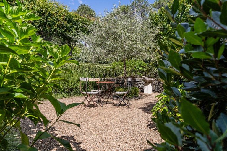 Photo of property in 49 Sarahs Hill, Hahei, Whitianga, 3591