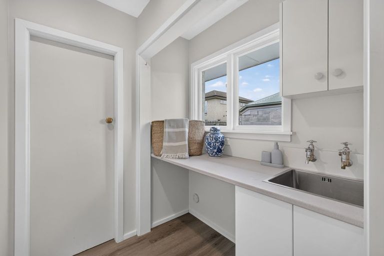 Photo of property in 43 Hounslow Street, Ilam, Christchurch, 8041