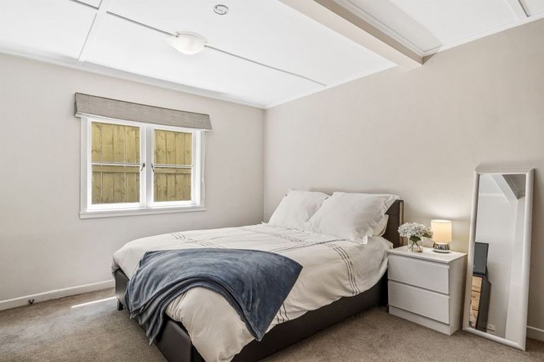 Photo of property in 96 Calliope Road, Stanley Point, Auckland, 0624