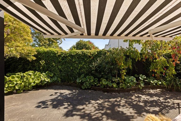 Photo of property in 3/93 Aikmans Road, Merivale, Christchurch, 8014