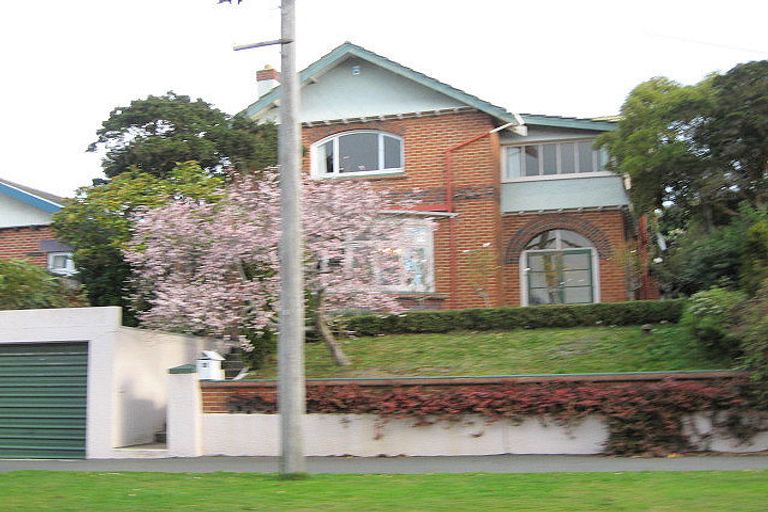 Photo of property in 61 Beach Street, Saint Clair, Dunedin, 9012