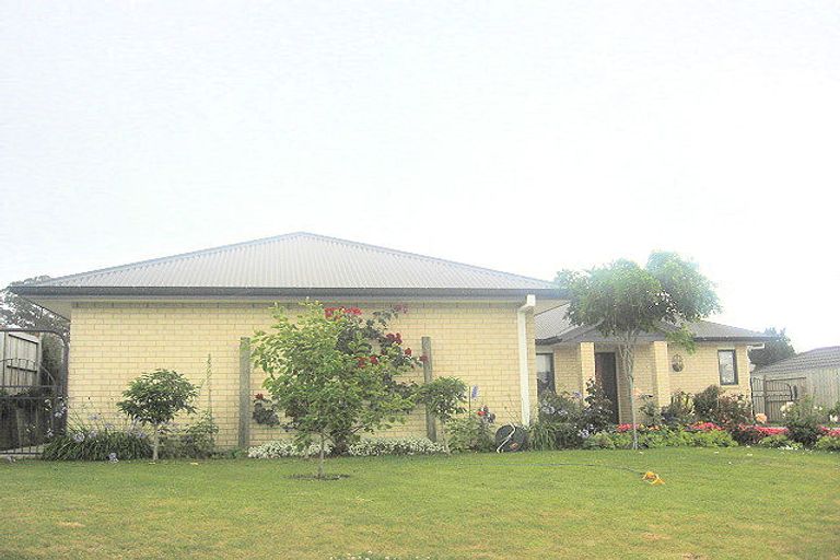 Photo of property in 8 Norm Freeman Drive, Te Puke, 3119