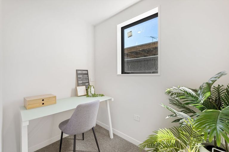 Photo of property in 429 Avonhead Road, Avonhead, Christchurch, 8042