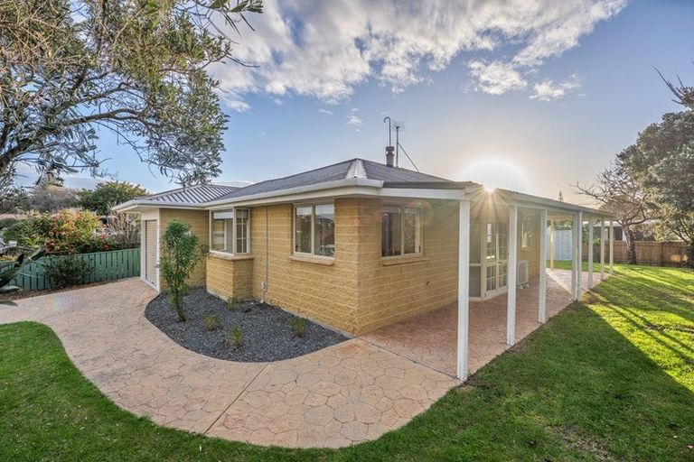 Photo of property in 79 Norfolk Crescent, Otaki Beach, Otaki, 5512