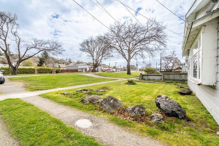 Photo of property in 98 Hokonui Drive, Gore, 9710