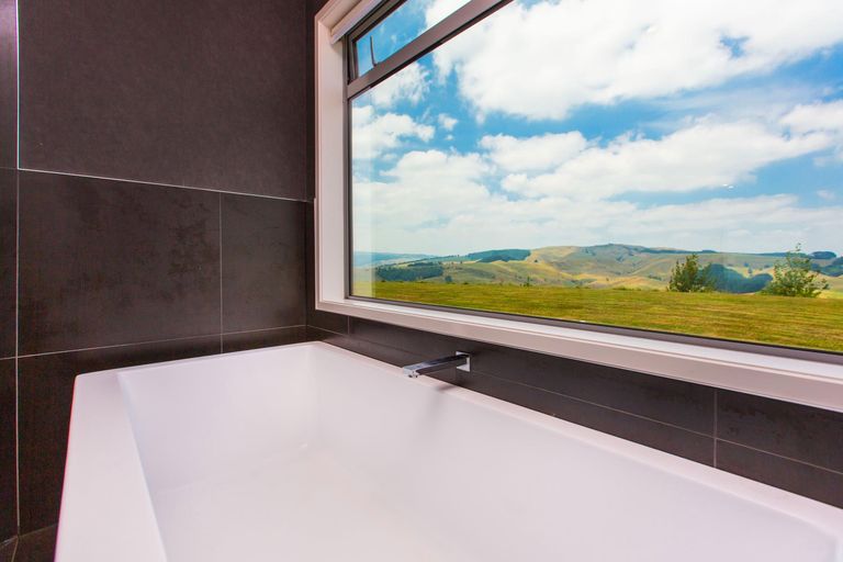 Photo of property in 573 Maungatawhiri Road, Raglan, 3295