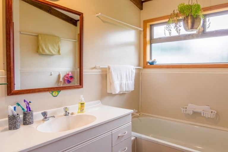 Photo of property in 132 Riverside Drive, Whakatane, 3120