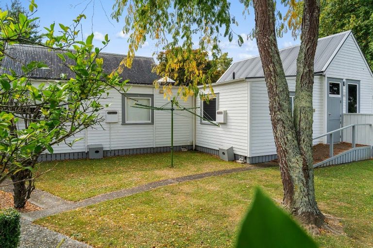 Photo of property in 3/201 Victoria Street, Cambridge, 3434