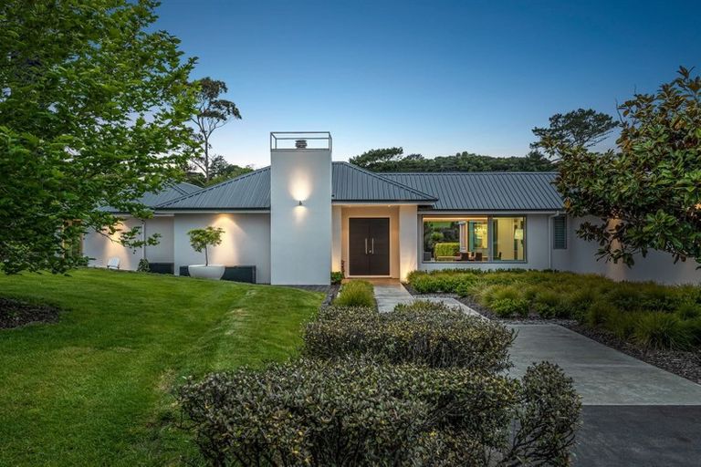 Photo of property in 40 Rautahi Terrace, Redvale, Albany, 0792